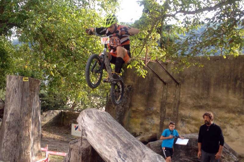 Carlos Marcado, campen de una prueba del campeonato de Espaa de Biketrial