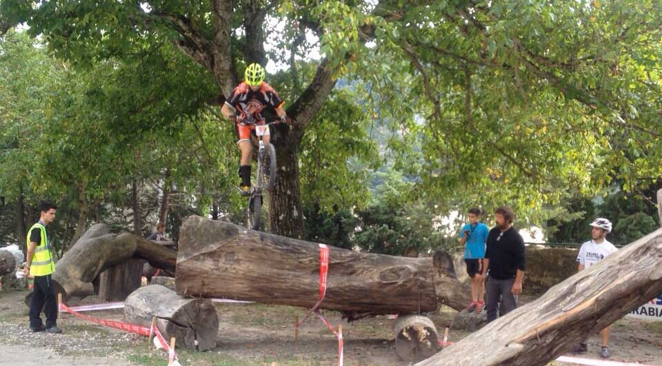 Carlos Marcado, campen de una prueba del campeonato de Espaa de Biketrial