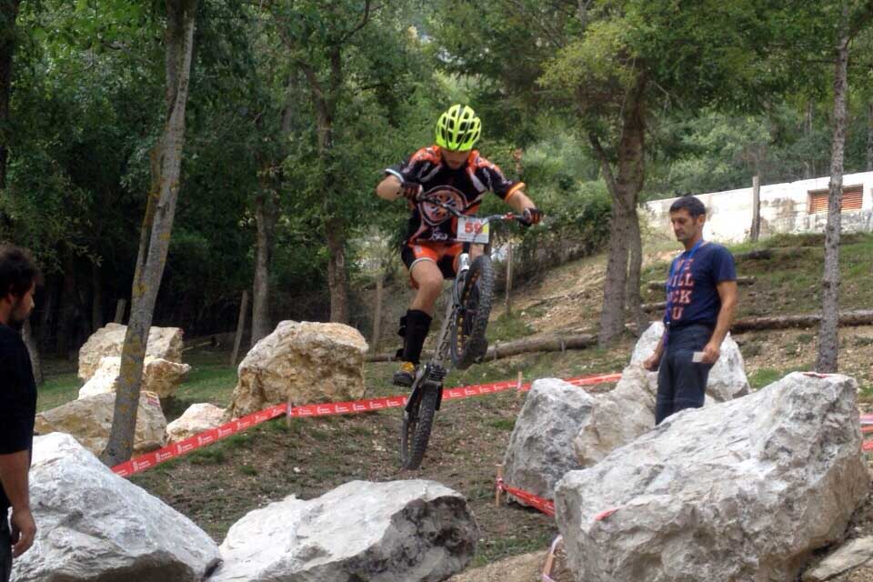 Carlos Marcado, campen de una prueba del campeonato de Espaa de Biketrial