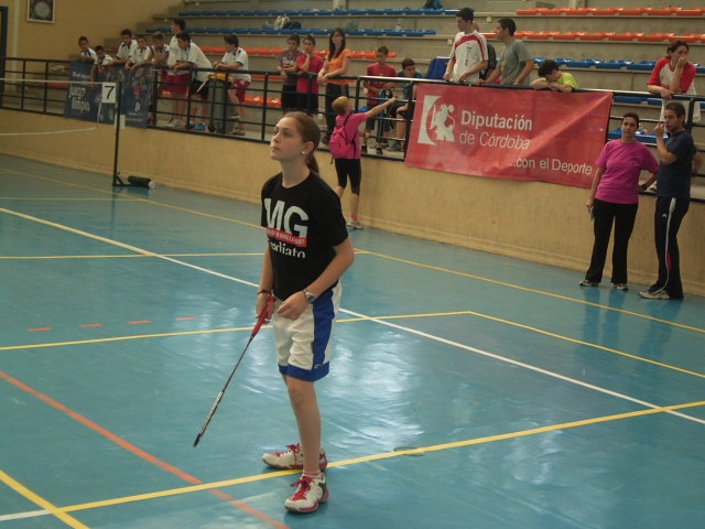 EL GUADIATO DOMINA LOS JDP DE BDMINTON