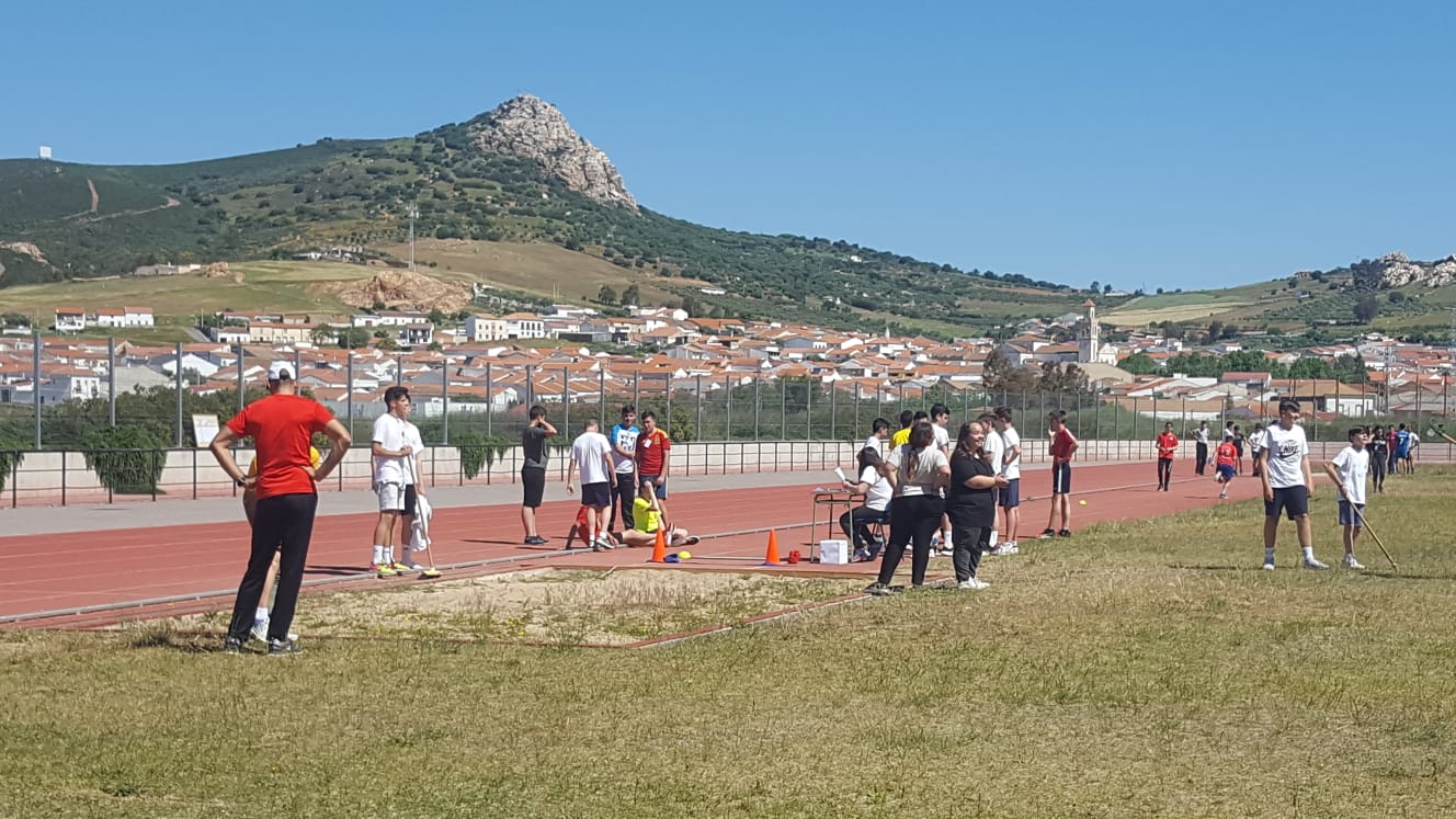 2 y 3 de Educacin Secundaria disfrutaron de un ambiente atltico