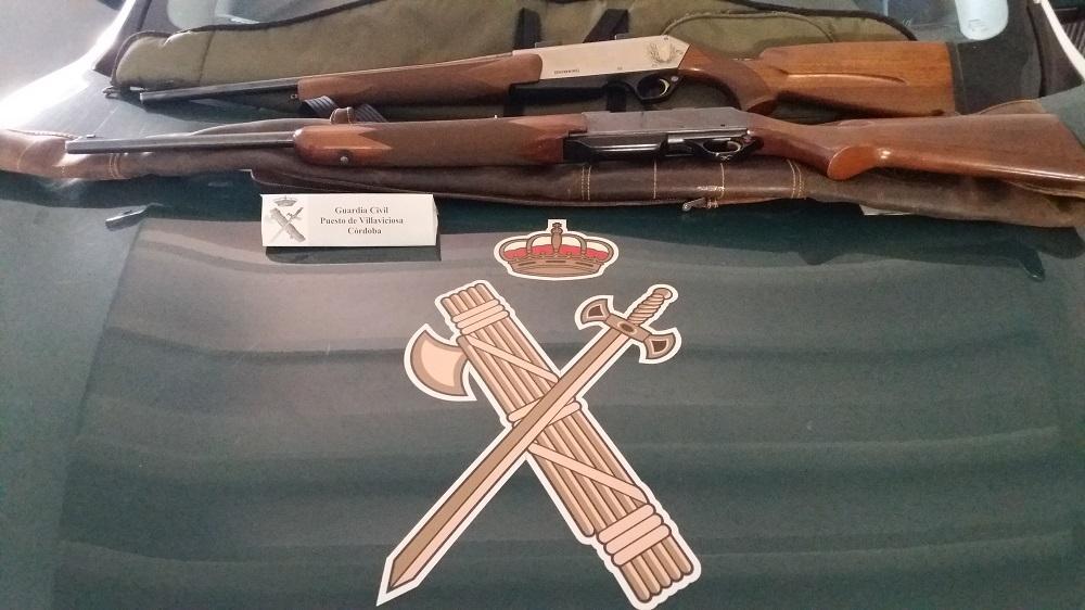 Las armas incautadas a los dos cazadores de la montera. - GUARDIA CIVIL