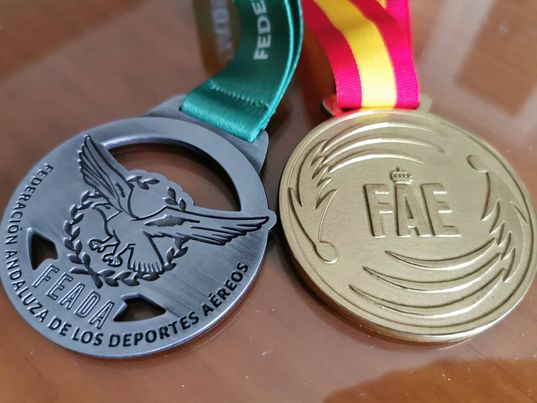 Doblete de medallas para Agustn Len