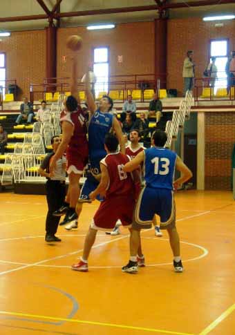 Debut con victoria ante el Gilper La Palma