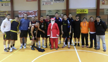 Encuentro disputado en el Polideportivo de La Paz 