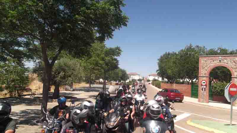 Primer Moto almuerzo lnea motera