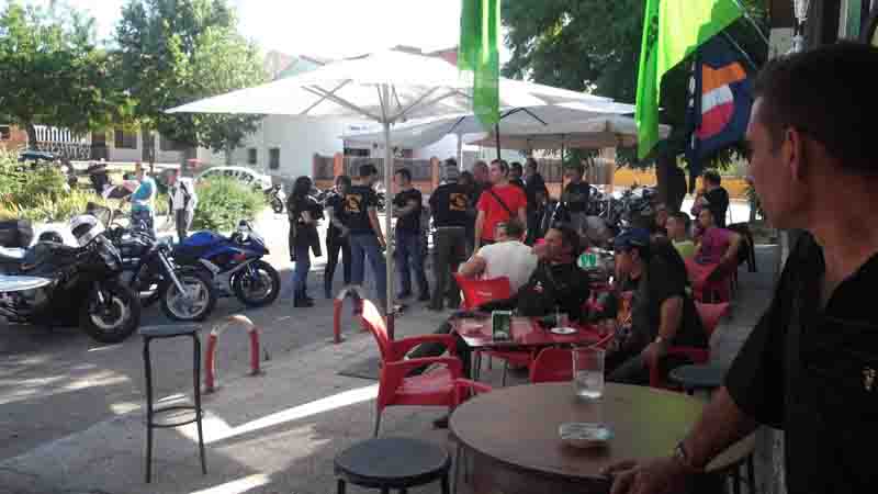 Primer Moto almuerzo lnea motera