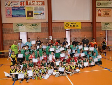 Clausura de temporada en la Escuela de Baloncesto