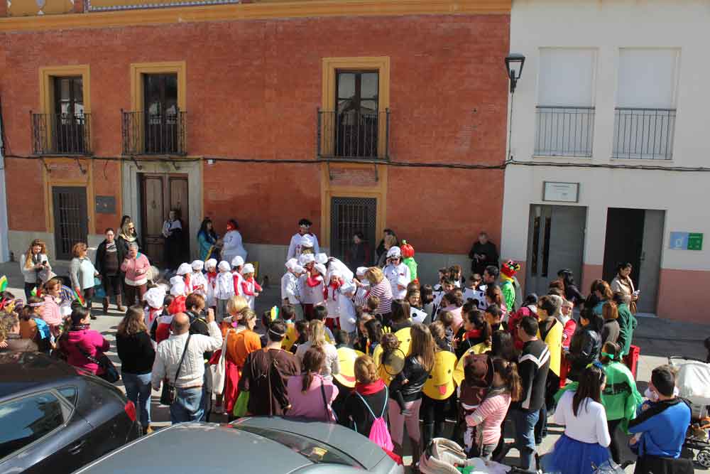 Los alumnos del Colegio Miguel de Cervantes celebran el Carnaval