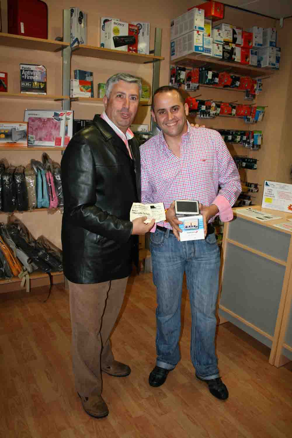 Ral recibiendo el premio