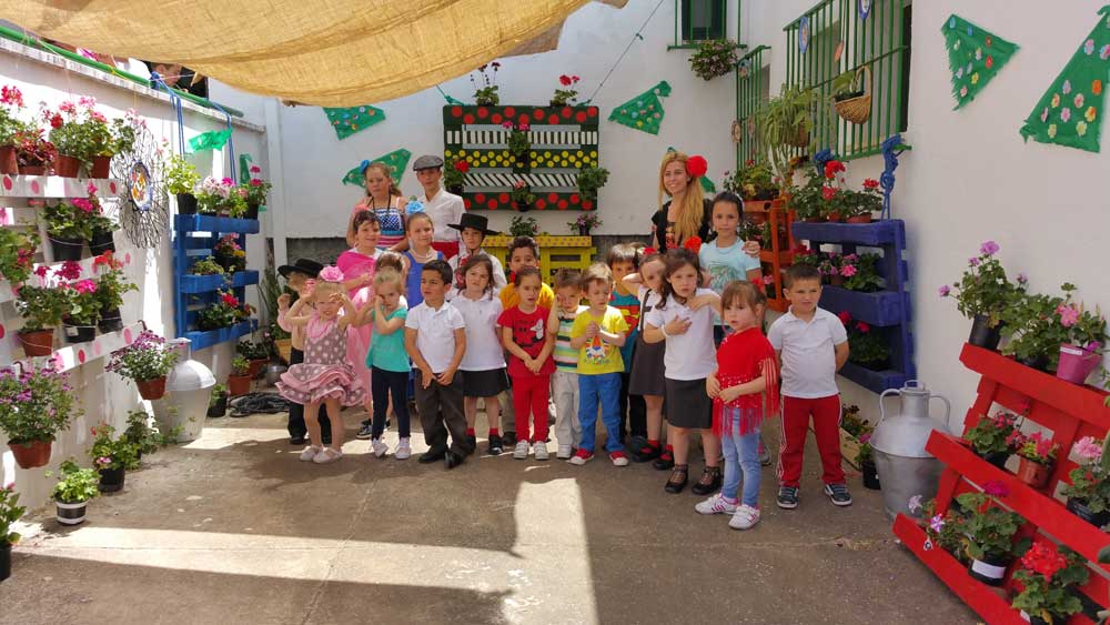 El colegio Aurelio Snchez recrea su patio cordobs