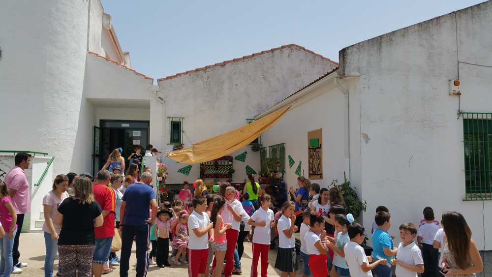 El colegio Aurelio Snchez recrea su patio cordobs