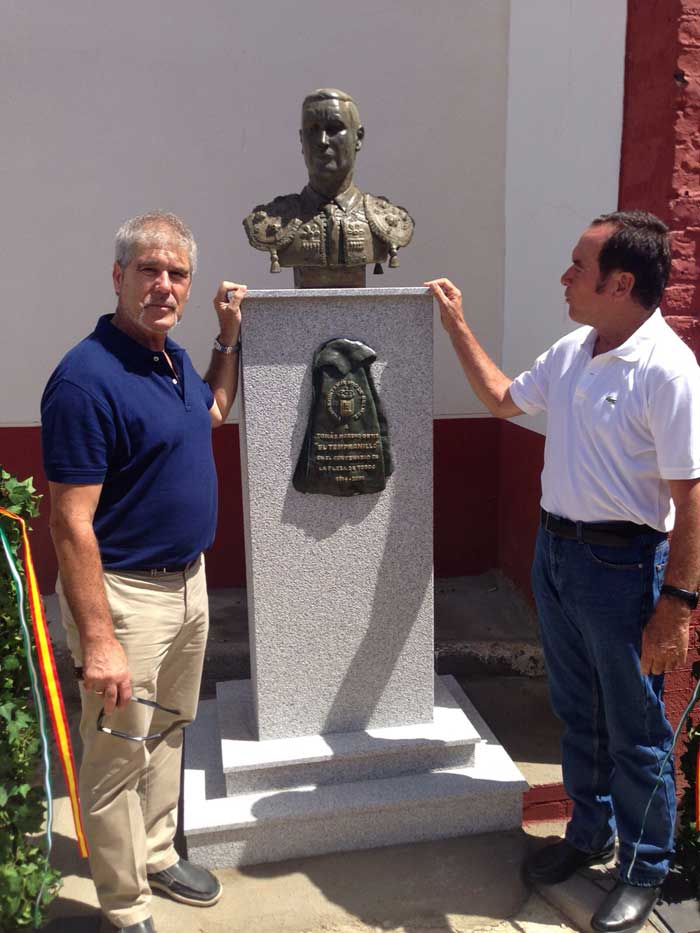 Homenaje al torero Toms Moreno 