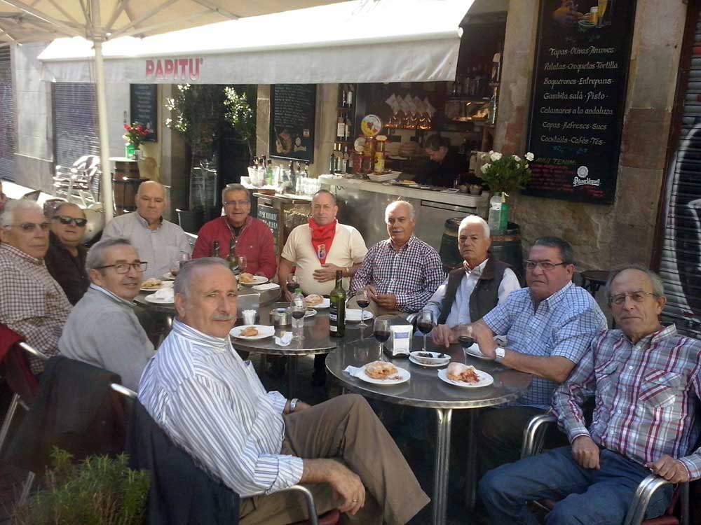 Almuerzo de pearriblenses en Barcelona