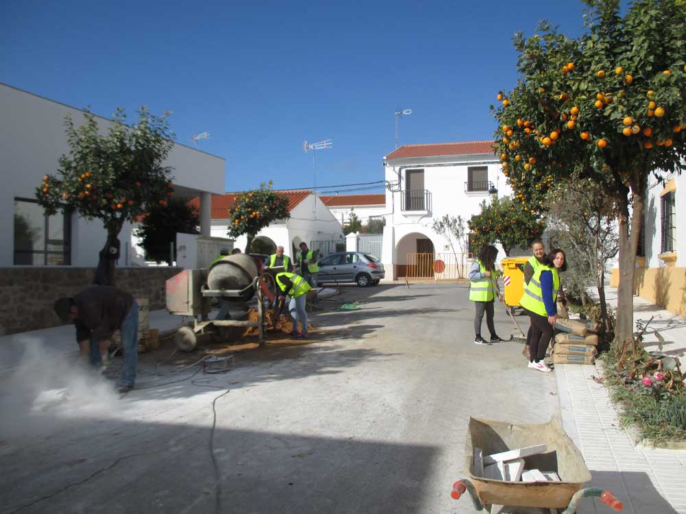 El Ayuntamiento destina los PFEA al arreglo de varias calles