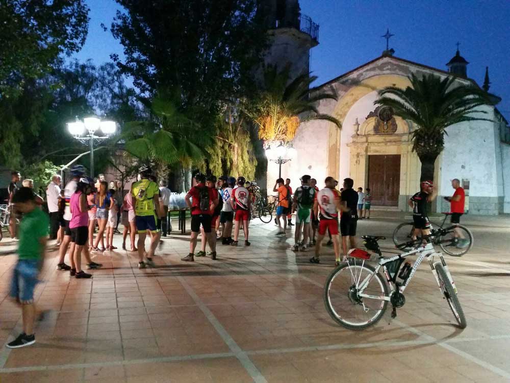 I marcha nocturna solidaria MTB