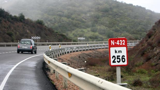 Los alcaldes reclaman que se desdoble el trazado de la N-432