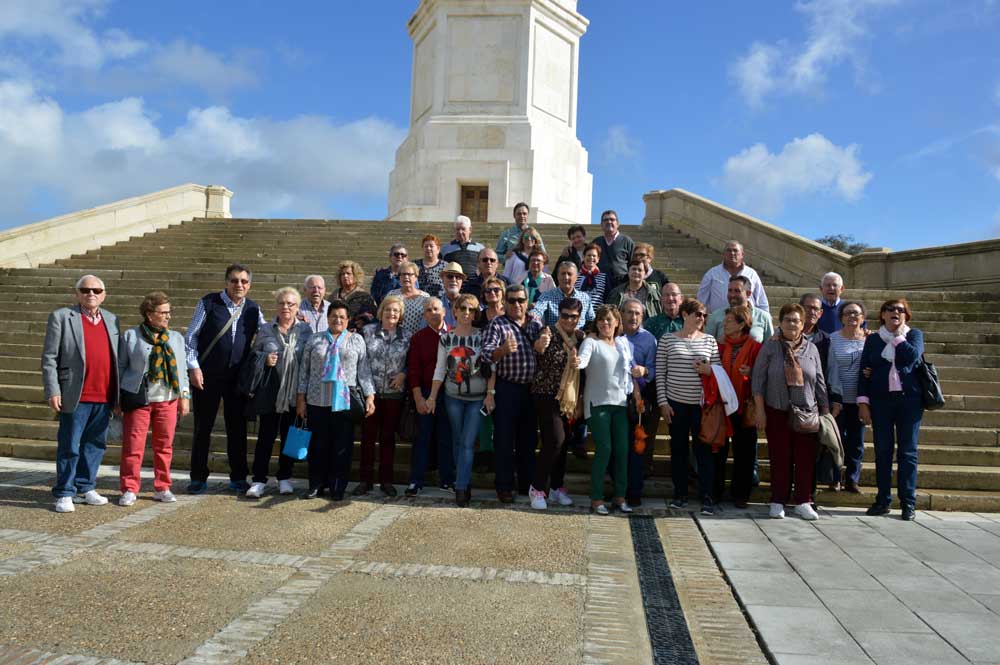 La Asociación de Vecinos El Peñón de excursión a Huelva