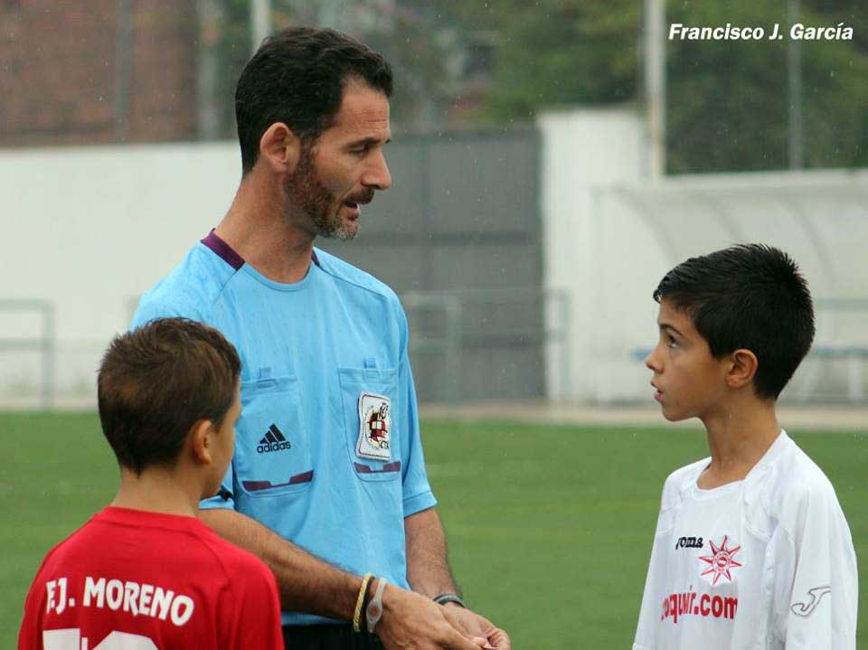 El rbitro, un juez deportivo