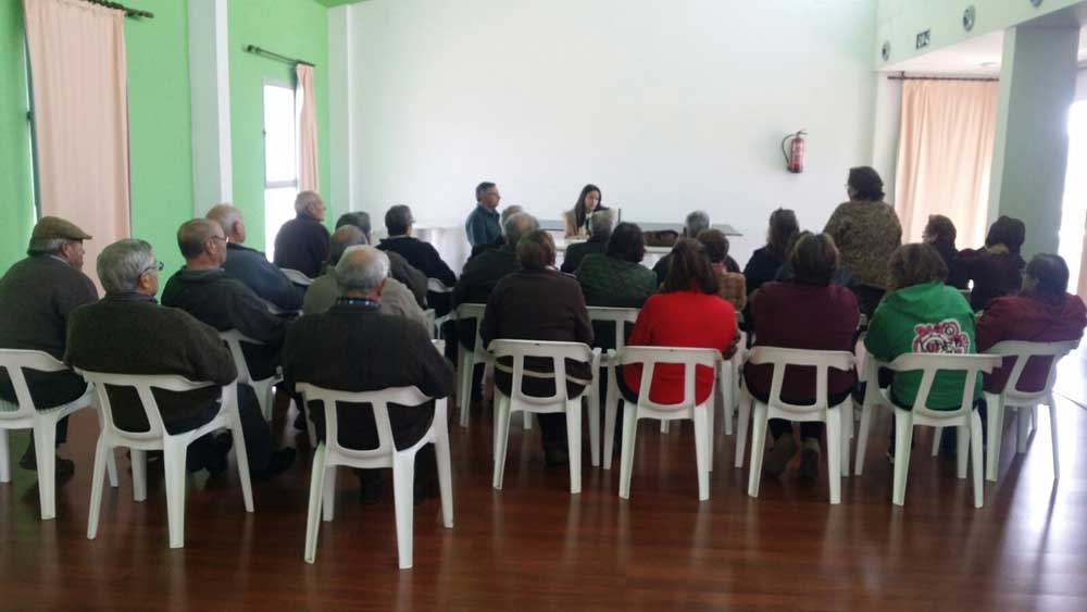 Mellado se rene con los ciudadanos de la aldeas