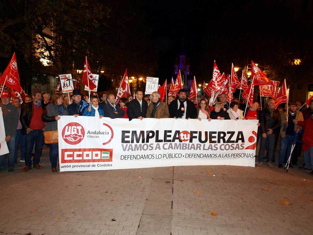 Unas 300 personas exigen en Crdoba un cambio de polticas 