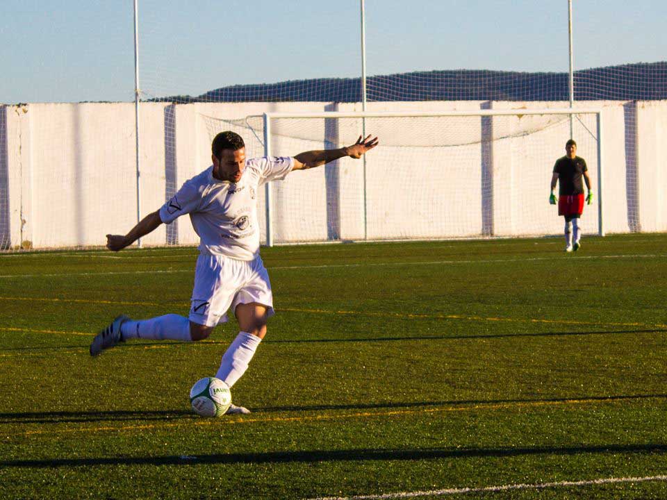 Jos Luis Bernardino, digno sucesor de su padre en el Recre