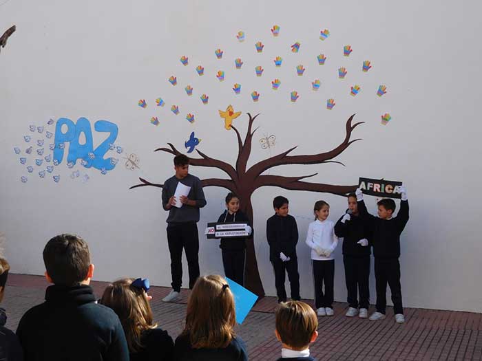 Presentación de María celebra el Día de la No violencia y la Paz