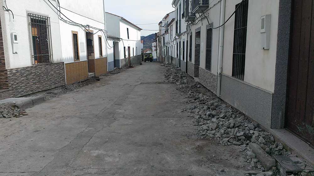 Dan comienzo las obras del PFEA 2016