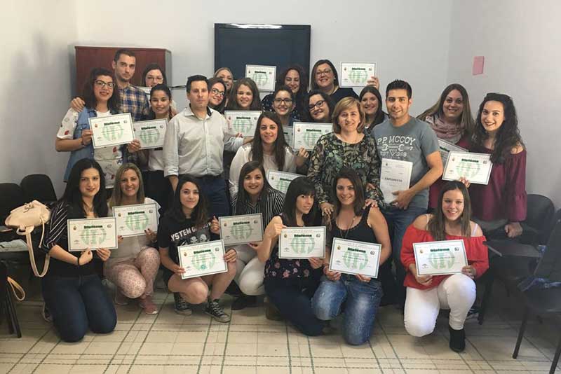 Entrega de diplomas de del curso de inteligencia emocional