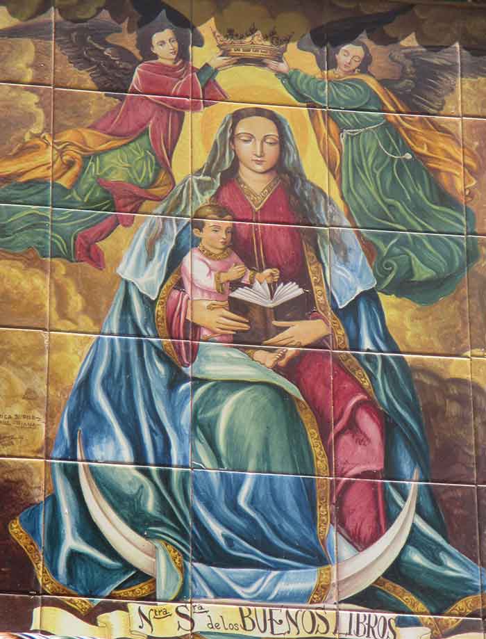 Virgen de los Buenos Libros!