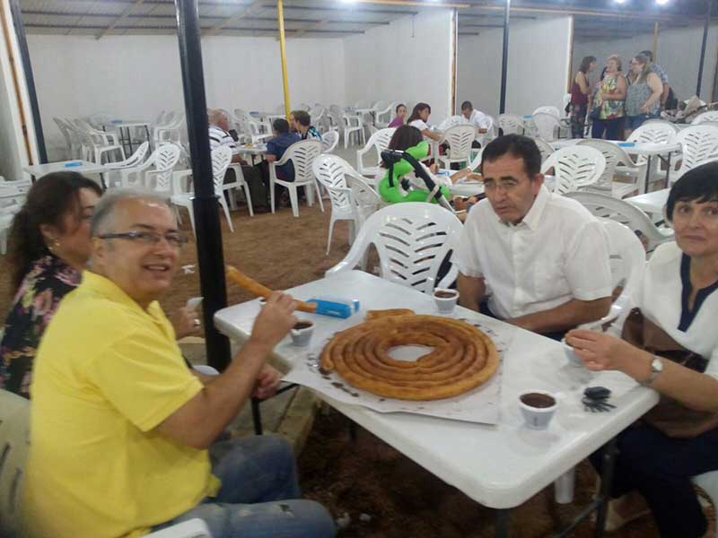 Gran ambiente en la caseta municipal melariense