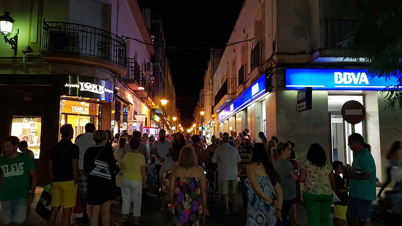 Primera edicin de la shopping night