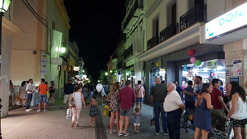 Primera edicin de la shopping night