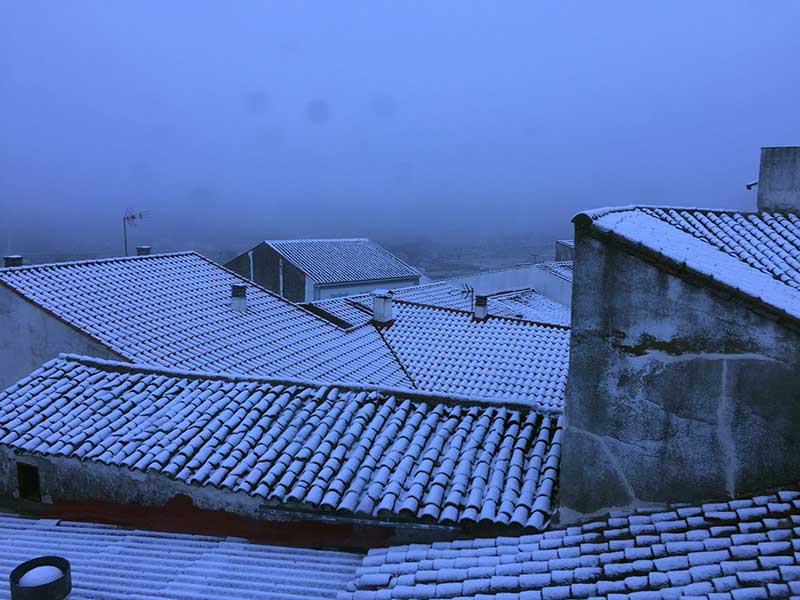 La nieve hace acto de presencia en el Guadiato