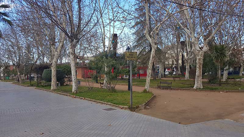 Vista de uno de los laterales de la Plaza Sta. Brbara