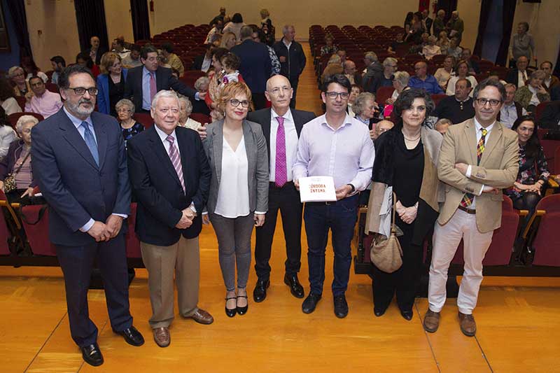 Manuel Gahete presenta Crdoba ntima