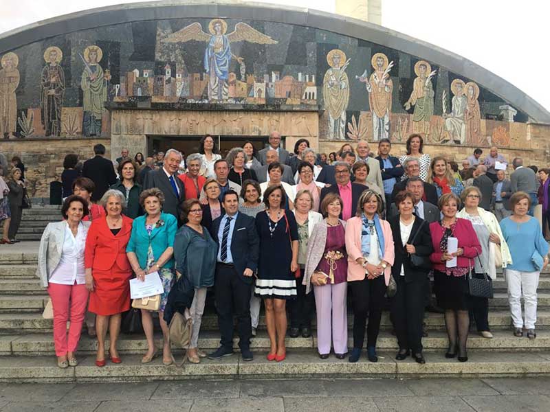 Entrega de diplomas a los alumnos de la Ctedra Intergeneracional