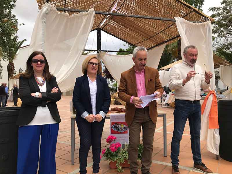 Feria Tapa de Lechn y Lomo de Orza