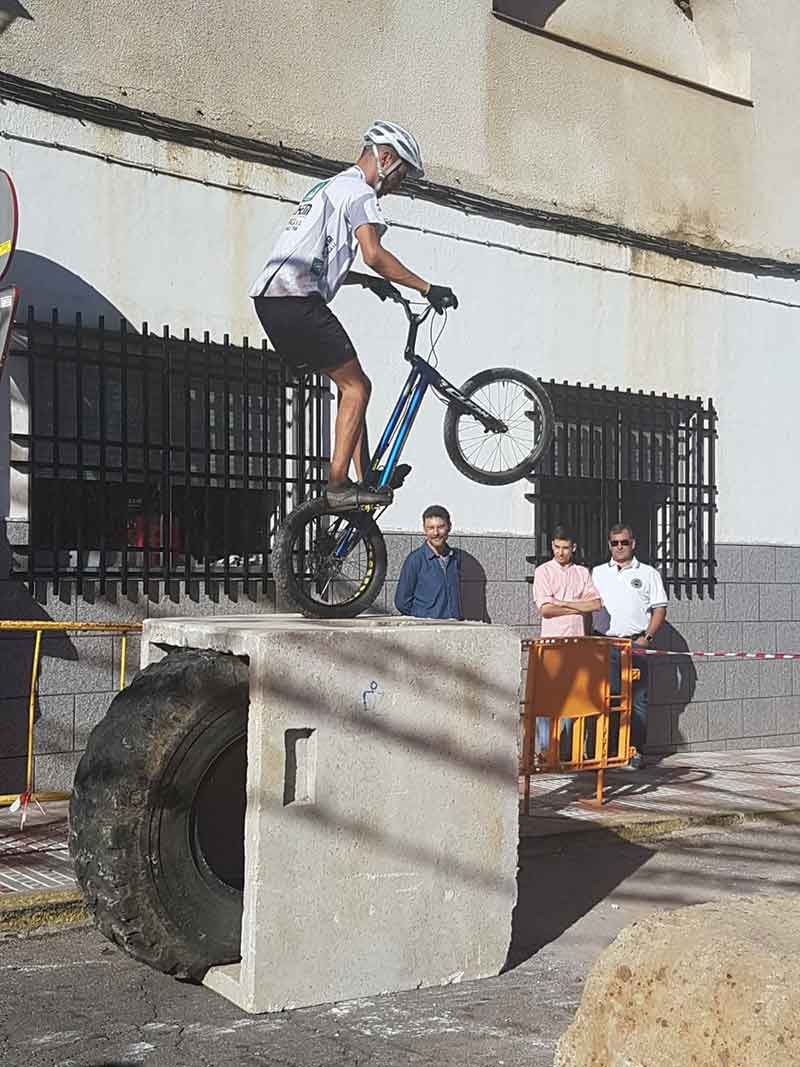 Exhibición de Trial Bike del peñarriblense Carlos Marcado