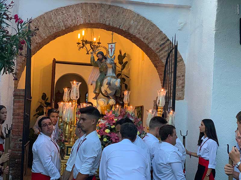 Procesin en honor a Santiago Apstol en Villanueva del Rey