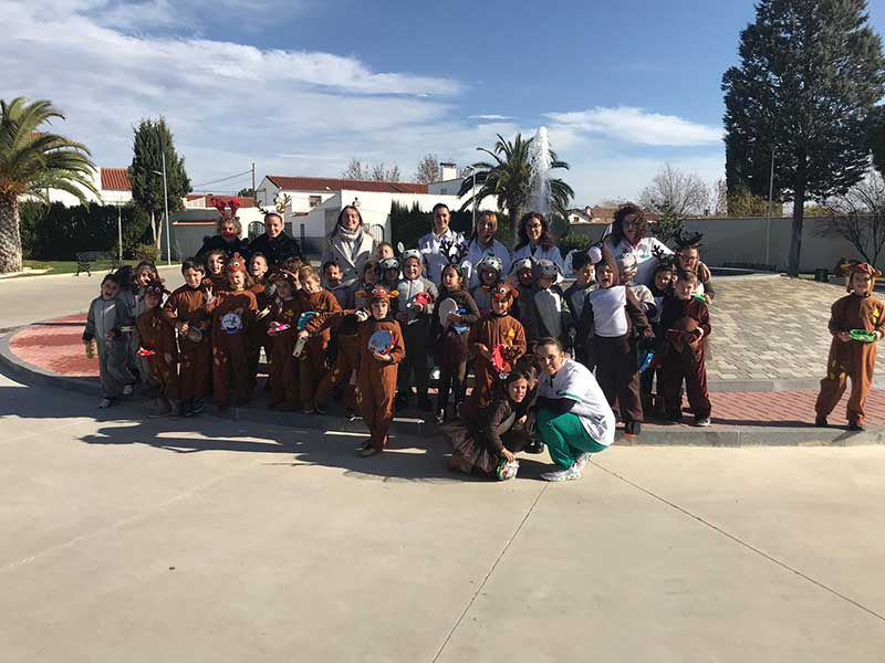 Visitamos a nuestros abuelitos de la Residenci