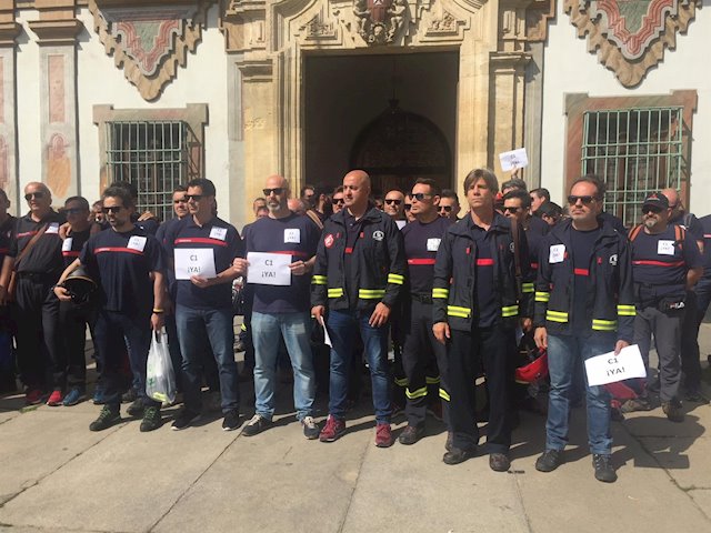 Manifestacin del ao pasado para exigir su paso al Grupo C1