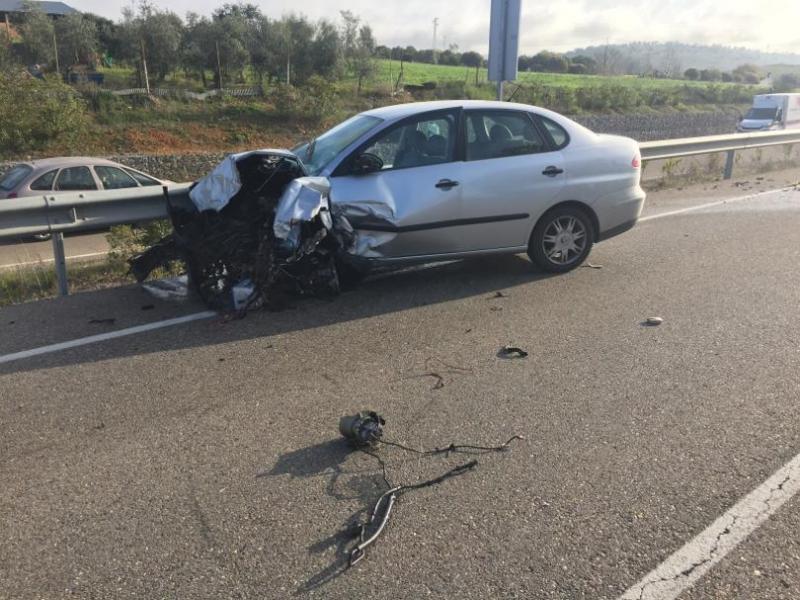 Heridas cuatro mujeres en un accidente 