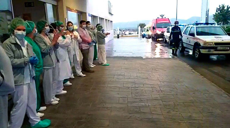 Emotivo homenaje a los sanitarios del Hospital Valle del Guadiato