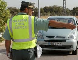 La Guardia Civil detiene a tres personas