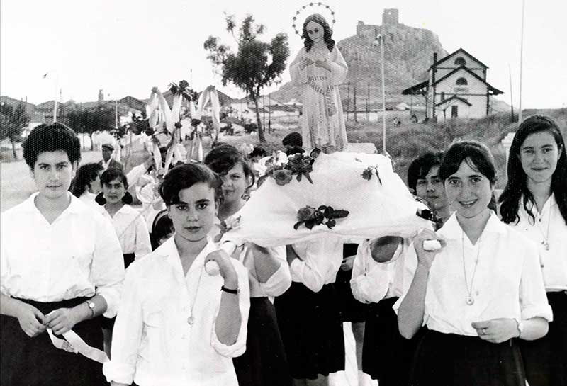 Unos aos docentes que se quedaron en el corazn