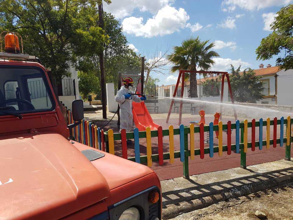 La desinfeccin por el COVID-19 contina en Fuente Obejuna