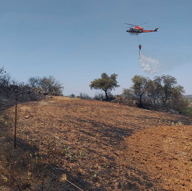 Un incendio arrasa dos hectreas de monte bajo y rastrojera