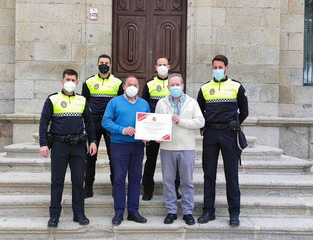 Premio Plaza de la Constitucin 2021 al cuerpo de la Polica local