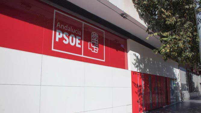 Sede del PSOE en la avenida del Aeropuerto. / EL DA